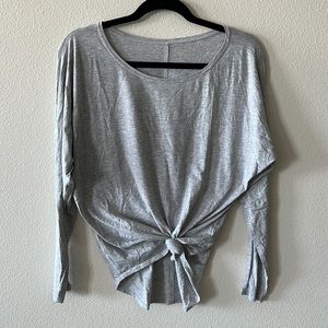 lululemon gray yoga top
